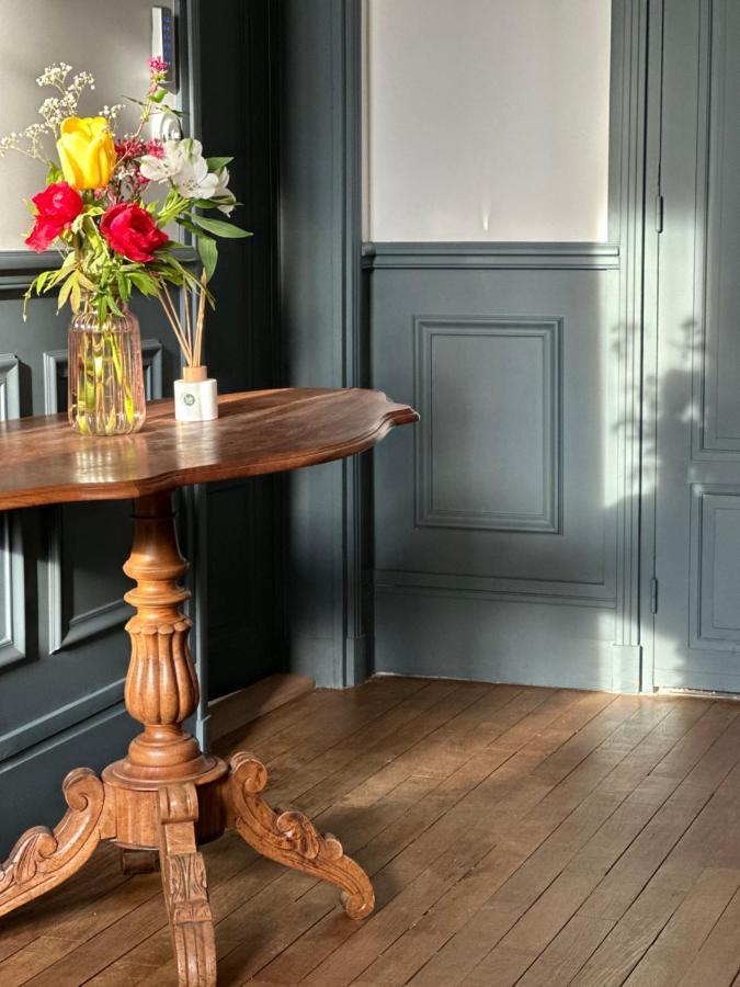 La Grande Maison Lgm Lesches Eksteriør bilde