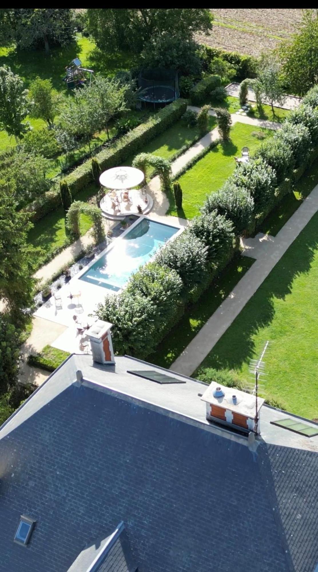 La Grande Maison Lgm Lesches Eksteriør bilde