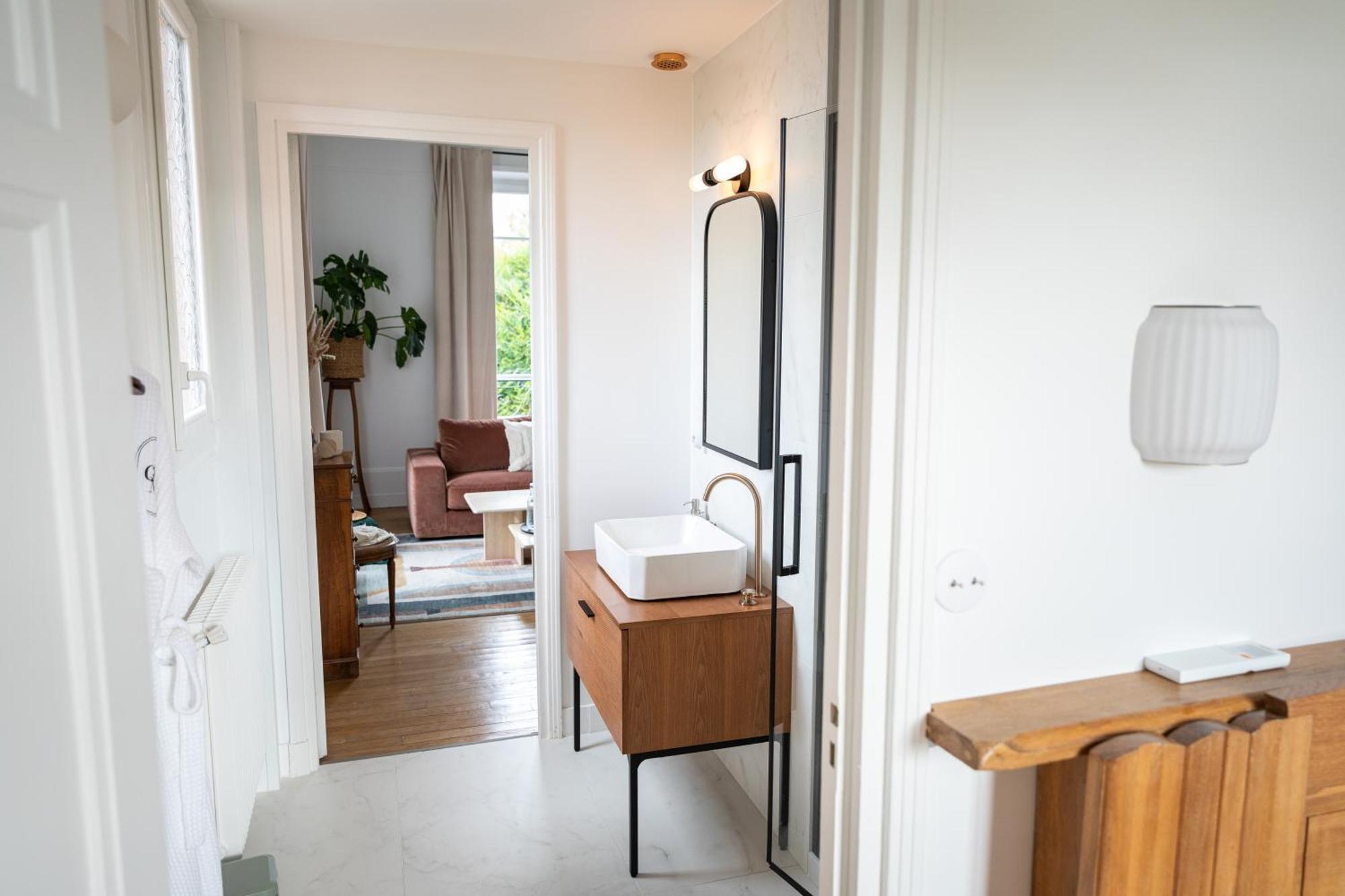 La Grande Maison Lgm Lesches Eksteriør bilde