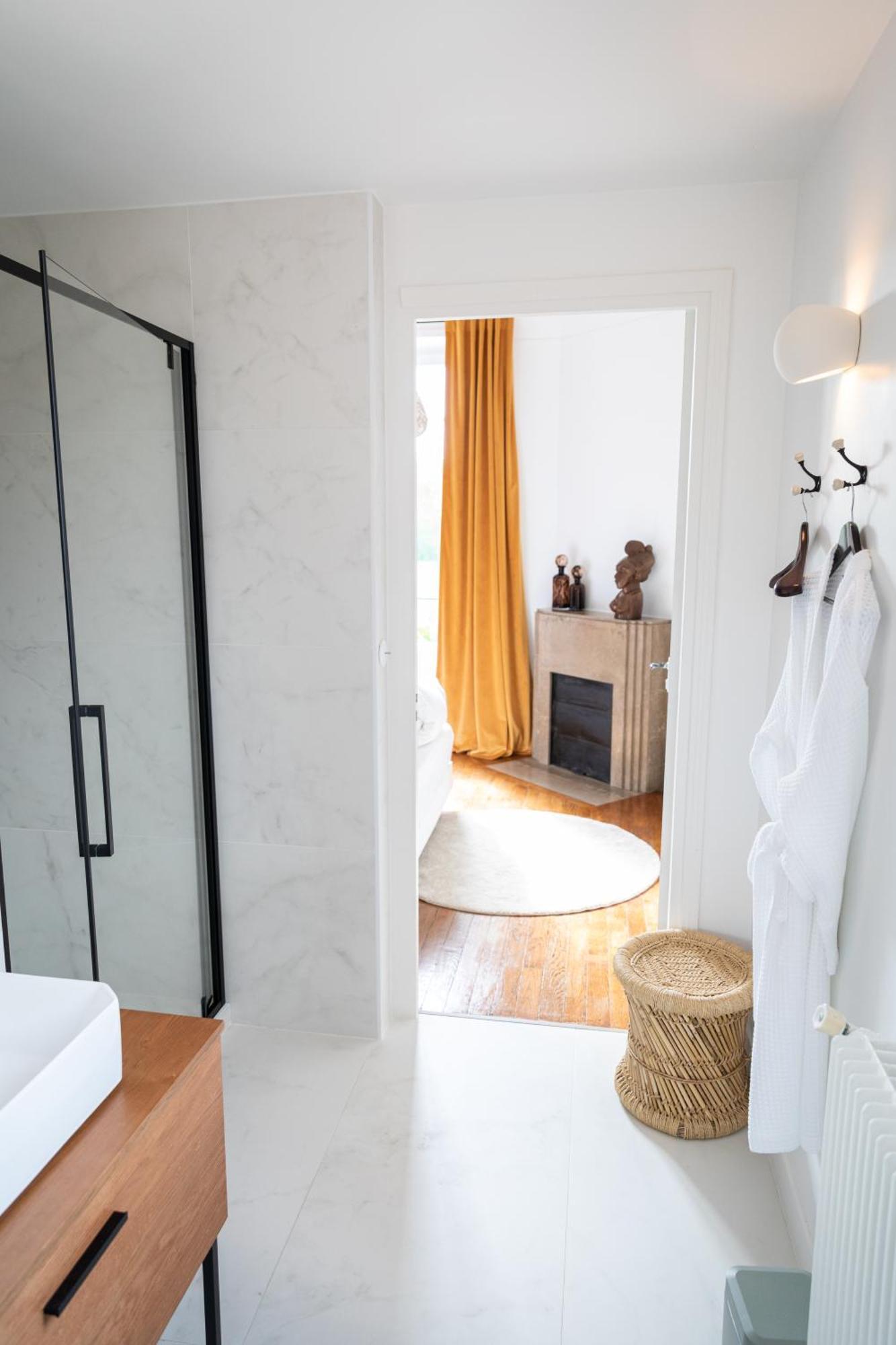 La Grande Maison Lgm Lesches Eksteriør bilde