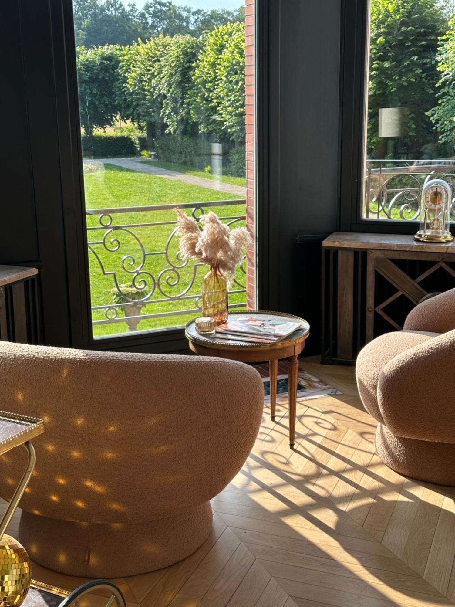 La Grande Maison Lgm Lesches Eksteriør bilde